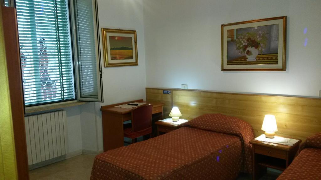 Le Pietre Di Giada Hotel Roma Quarto foto